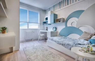 Up life Kadikoy