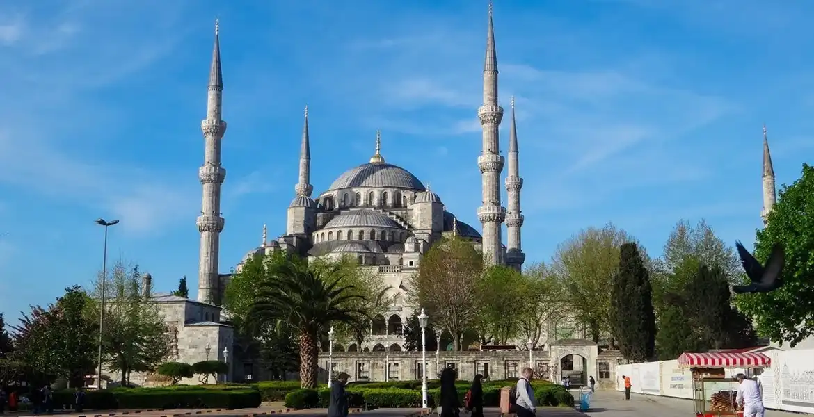mosques istanbul, Biggest mosque in Istanbul